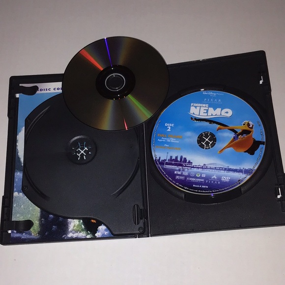 Finding Nemo DVD - 2 Disc Collector's Edition 5 for $25 DVDs - Picture 4 of 4